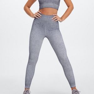 Fabletics Ultra High Waisted Seamless Rib 7/8 Leggings NWT